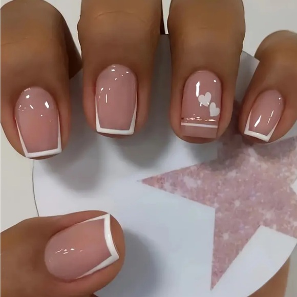 NWOT~ Full cover press on nails, set of 24 count. Includes nail glue - Picture 4 of 9